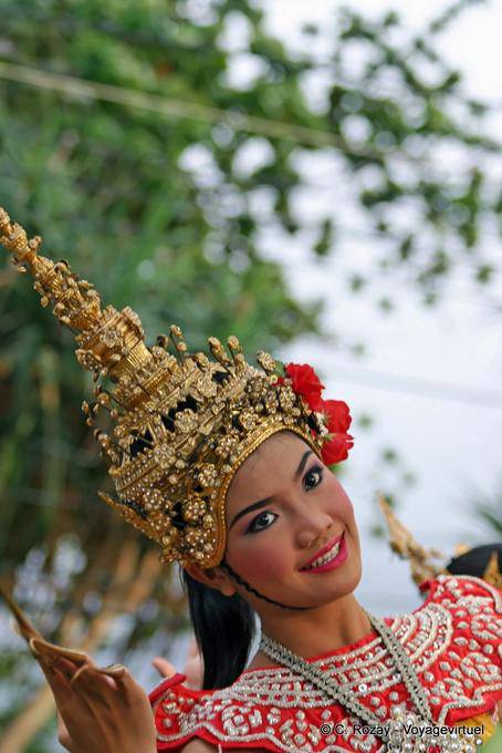 Tailandese tradizionale Ballerino, Festival Patong, Phuket - La Tailandia