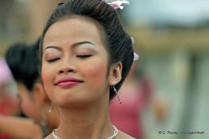 Bellezza con gli occhi chiusi, Festival Patong, Phuket - La Tailandia