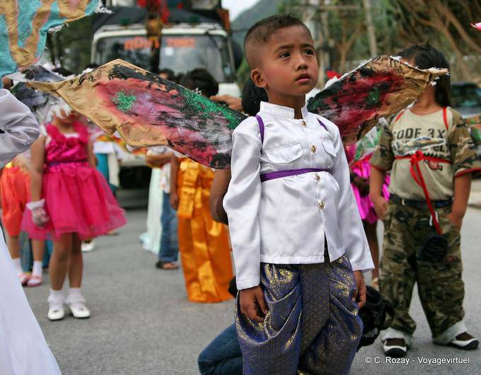 Bambini farfalla Festival Patong, Phuket - La Tailandia