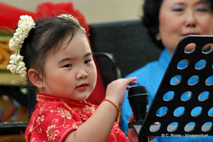I bambini di origine cinese, Festival Patong, Phuket - La Tailandia