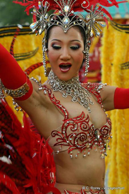 Joyeuse endiamantée, Festival Patong, Phuket - La Tailandia