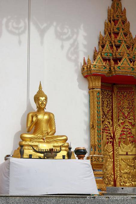 Buddha all'ingresso di Wat Suwan Khiri Wong, Patong, Phuket Tempio - La Tailandia