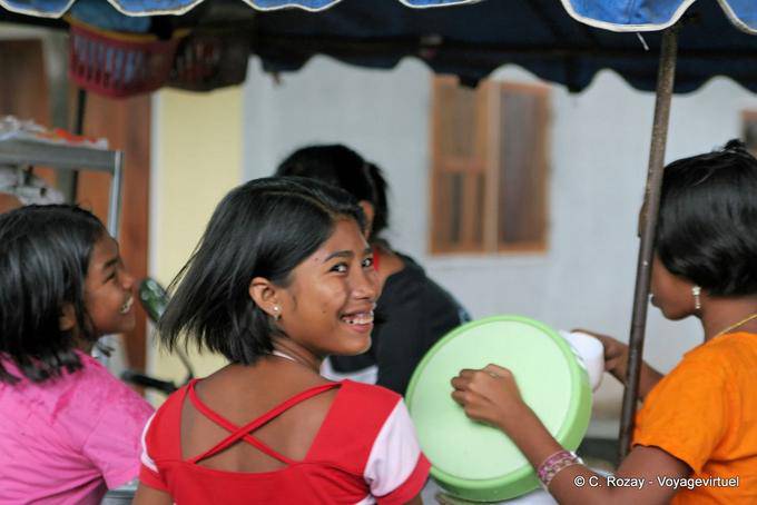 Ragazze di risata, Phuket Town Gypsy - La Tailandia