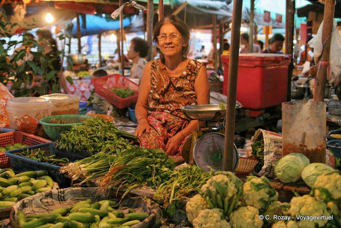 Il mercato per gli occhiali, Sukhothai - La Tailandia