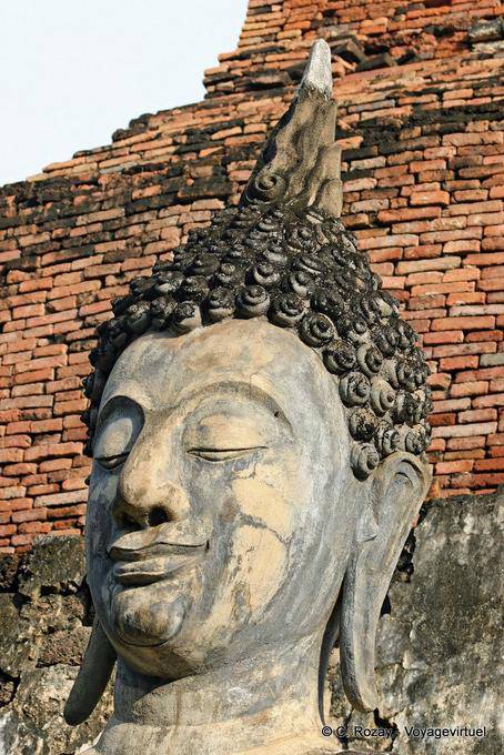 Il nirvana sorriso, Sukhothai, Wat Mahathat - La Tailandia