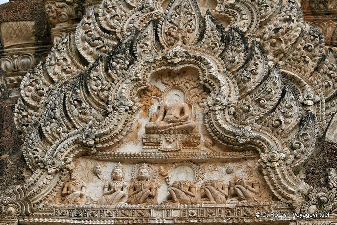 Fregio scultoreo e pizzo, Sukhothai, Wat Mahathat - La Tailandia