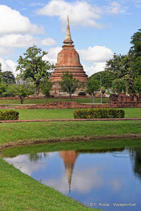 Chedi a forma di campana, Sukhothai, Wat Mahathat - La Tailandia