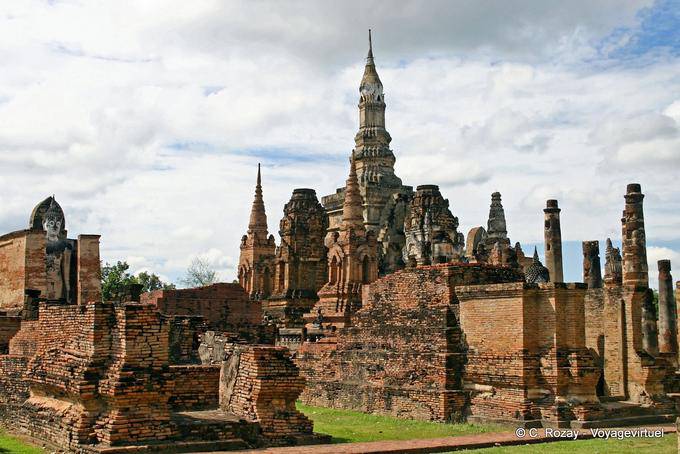 Sukhothai, Wat Mahathat, Ramkhamhaeng Royal Grand Shrine - La Tailandia