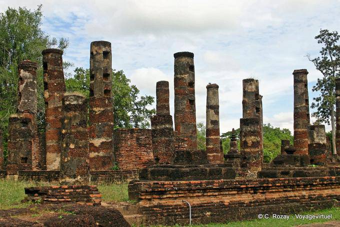 Antico sito khmer, Sukhothai, Wat Phra Pai Luang - La Tailandia