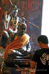 Guerriero cinese e nero Buddha, Wat Choeng Phanan, Ayutthaya, La Tailandia.