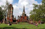 Chiostro in rovina, il Wat Phra Sri Samphet, Ayutthaya, La Tailandia.
