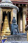 Dr. Eremita, Wat Phra Kaew, Bangkok, La Tailandia.