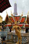 Statua di un Jinnaluo, Wat Phra Kaew, Bangkok, La Tailandia.