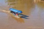 Escursione in barca sul fiume Mae Ping, Chiang Mai, La Tailandia.