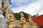 Buddha in quattro differenti posture, Chiang Mai, La Tailandia.