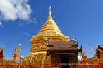 Grande Stupa (chedi), Wat Doi Suthep, Chiang Mai, La Tailandia.
