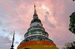 Phradhatluang chedi, Wat Phra Singh, Chiang Mai, La Tailandia.