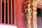 Decorazione esterna, Wat Phra Singh, Chiang Mai, La Tailandia.