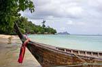 Barca a Lüem Po, Koh Phi Phi, La Tailandia.