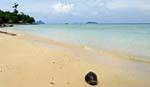Spiaggia di Coco Khom Hin, Koh Phi Phi, La Tailandia.
