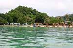Parziale vista sul Long Beach, Koh Phi Phi, La Tailandia.