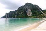 Montagne della fascia sinistra della farfalla, Koh Phi Phi, La Tailandia.