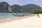 Tonsai Beach Bay, Koh Phi Phi, La Tailandia.