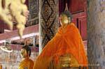 Immagine del Buddha in Wihan Nam Tam, Lampang, La Tailandia.