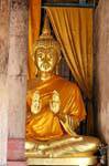 Buddha Mudra di pacificazione, Wat Phra That Lampang Luang, La Tailandia.