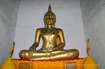 Una cappella buddista nuda, Phitsanulok, La Tailandia.