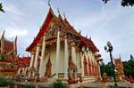 Ubosoth di Wat Chalong, Phuket, La Tailandia.