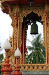 Campana a Wat Chalong, Phuket, La Tailandia.