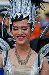 Giovane timido Festival Patong, Phuket, La Tailandia.