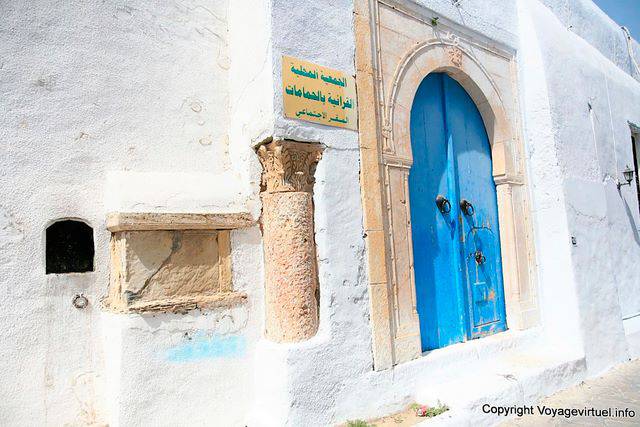 Hammamet, antico intarsio colonna nella medina - Tunisia