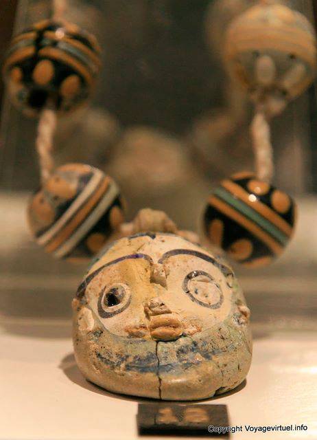 Kerkuane, Museo, collana di ceramica punica - Tunisia