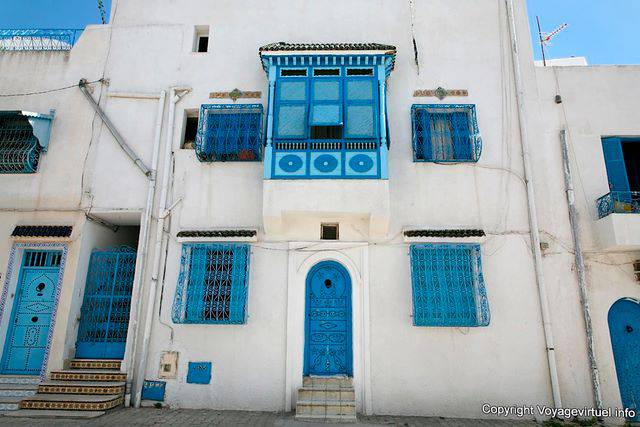 Tunisini moucharabiehs blu, Sidi Bou Said - Tunisia
