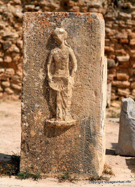Thuburbo Majus, palaestra di Petronii, stele - Tunisia