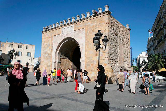 Bab El Bhar porta o la Francia, Tunisi - Tunisia