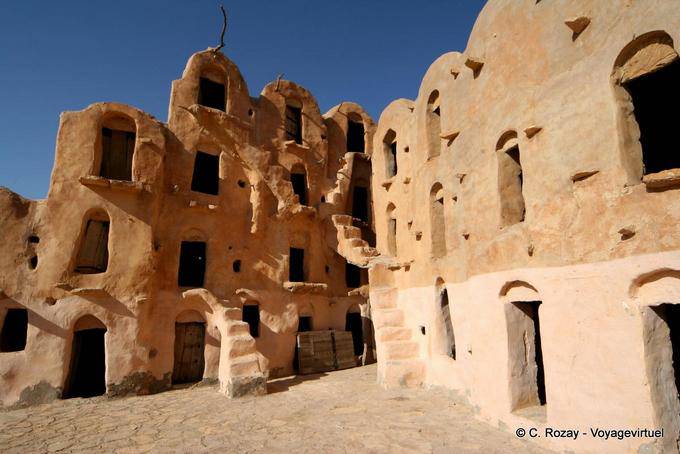 Ghorfas piani, Ksar Ouled Soltane - Tunisia