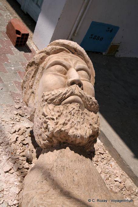 Testa scolpita, Mahares - Tunisia
