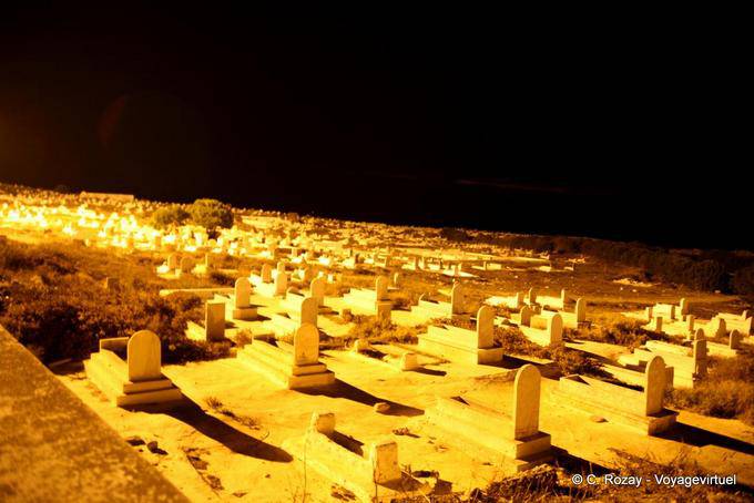 Vista notturna del cimitero marino, Mahdia Cap Africa - Tunisia