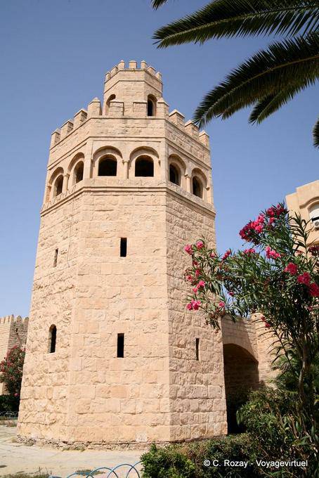 Giro dei bastioni della Medina a Monastir - Tunisia