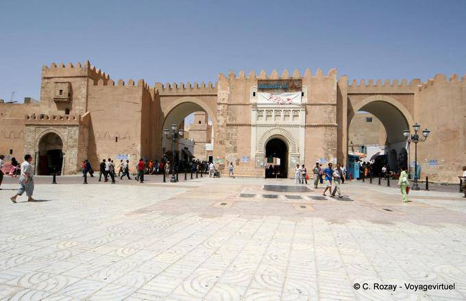 Bab Diwan, ingresso principale della medina, Sfax - Tunisia