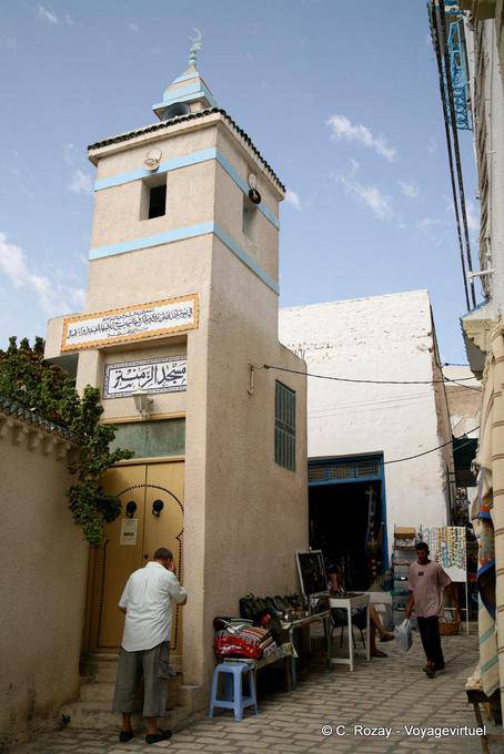 Minareto atipico di una piccola moschea, Sousse medina - Tunisia