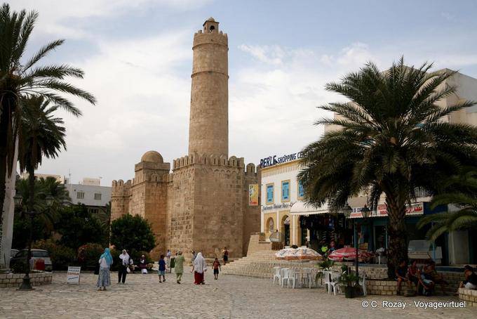 Torre 27 m consente monaci soldati per monitorare il mare e l'entroterra, Ribat di Sousse - Tunisia