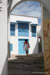 Sidi Bou Said, la ragazza in bianco, Tunisia.