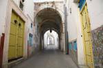 Passaggio a volta nella Medina, Tunisi, Tunisia.
