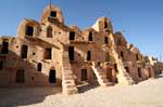 Ksar Ouled Soltane ha un totale di 440 ghorfas, Tunisia.