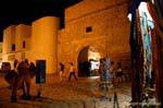 Notturno in Mahdia, Skifa Kahla o Bab Zoulia fortificato porta XVI, Tunisia.