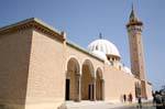 Moschea Bourguiba, vista esterna da Via Indipendenza, Monastir, Tunisia.